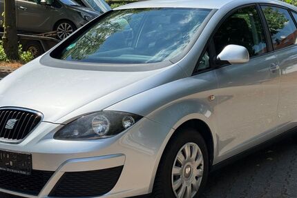 Seat Altea 163.000 km 3.798 &euro; Rüsselsheim 65428