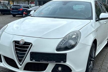 Alfa Romeo Giulietta 205.000 km 4.990 &euro; Offenbach am Main 63071