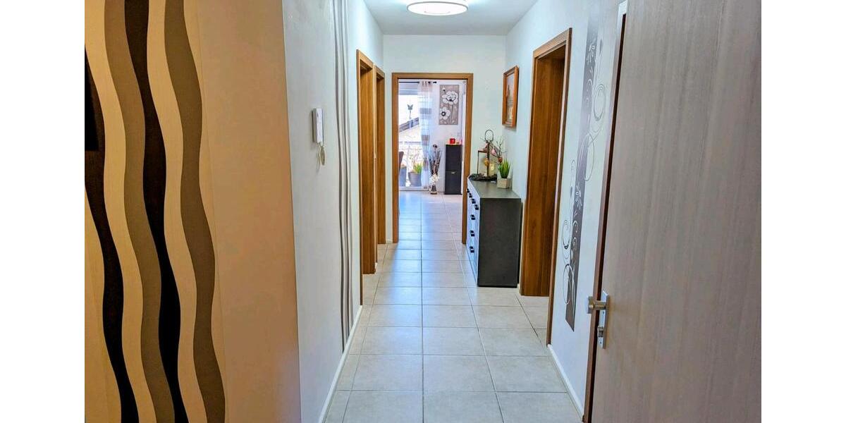 Dachgeschoßwohnung Höchst im Odenwald - 5 Zimmer, 100 m&sup2;, 1.350&euro; | Angebot:26396321