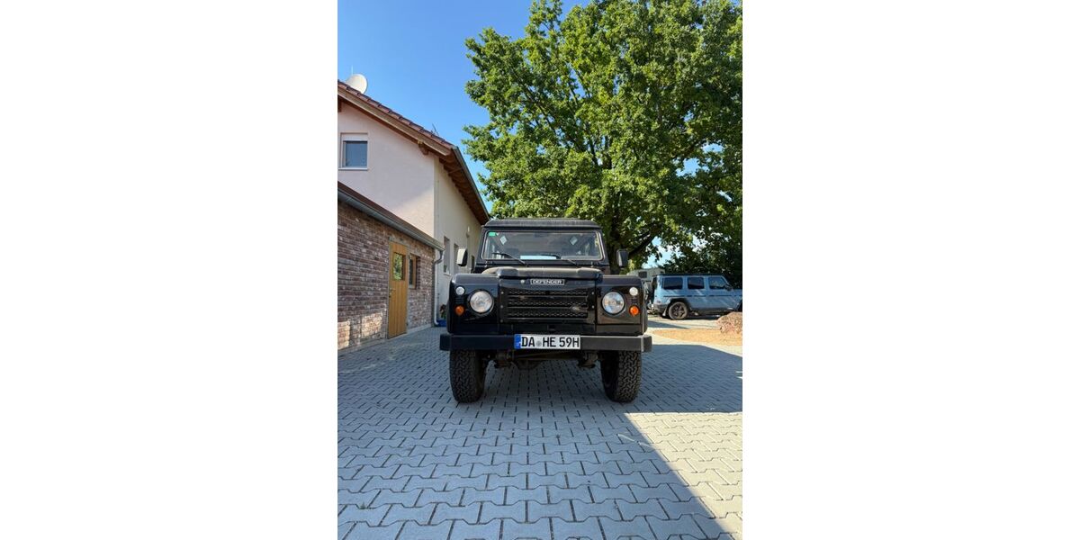 Land Rover Defender 93.980 km 19.000 &euro; Griesheim 64347