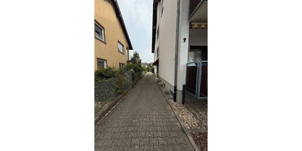 Dachgeschoßwohnung Stockstadt am Rhein - 3 Zimmer, 92 m&sup2;, 1.270&euro; | Angebot:26670903