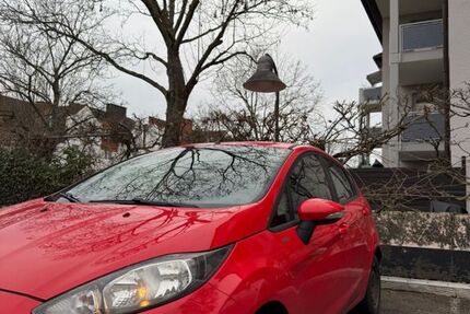 Ford Fiesta 210.000 km 1.700 &euro; Rüsselsheim 65428