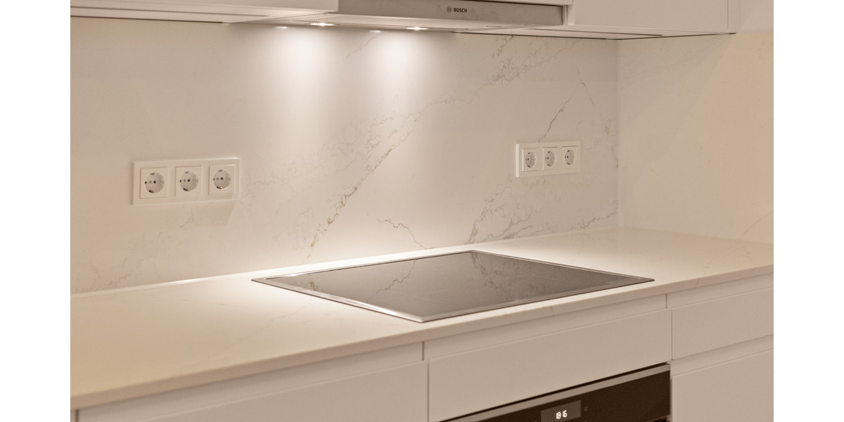 Etagenwohnung Frankfurt am Main Ostend - 2 Zimmer, 63 m&sup2;, 1.960&euro; | Angebot:25040072