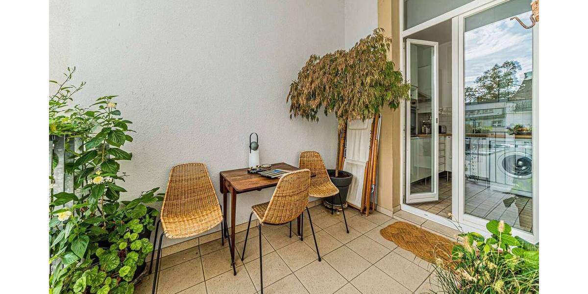 Etagenwohnung Frankfurt am Main Sachsenhausen - 2 Zimmer, 56 m&sup2;, 2.090&euro; | Angebot:26824536