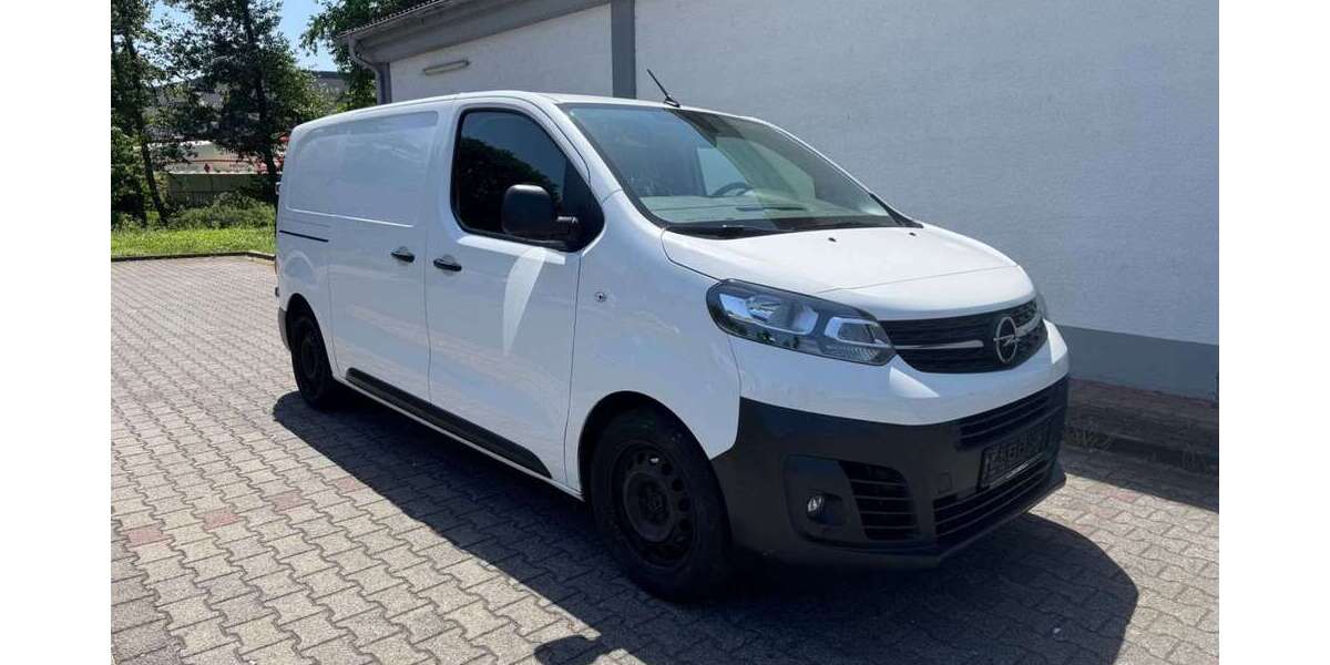 Opel Vivaro 108.000 km 15.990 &euro; Rodgau 63110