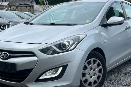 Hyundai i30 238.000 km 3.990 &euro; Frankfurt 65933