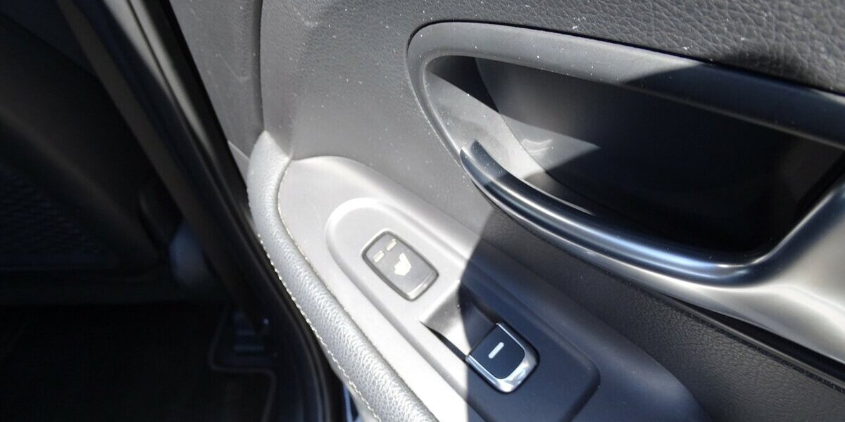 Kia Carens 1,6l Edition 7, Klima, 7-Sitzer, Sitzheizun 46.244 km 14.490 &euro; Rodgau 63110