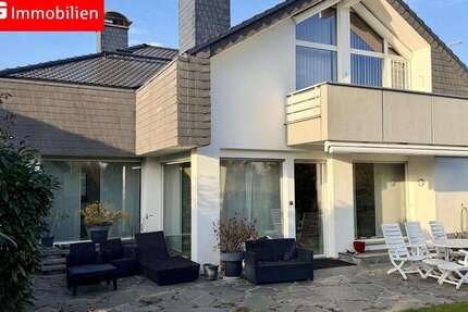 Haus zum Kaufen in Offenbach 1.195.000 € 267.92 m² 6.5 zimmer