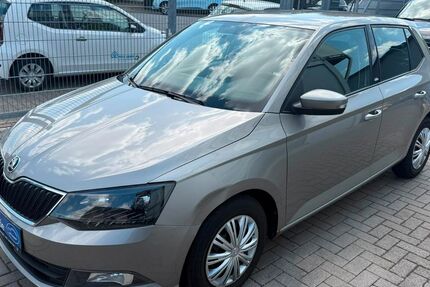 Skoda Fabia 98.300 km 7.300 &euro; Rödermark 63322