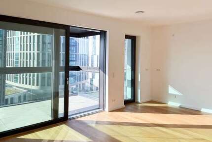 Wohnung Frankfurt Ostend - 2 Zimmer, 51 m&sup2;, 1.773&euro; | Angebot:26423762