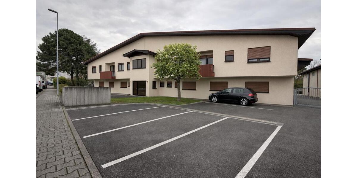 Gewerbeimmobilie: Lagerhalle inkl. Büro – sofort verfügbar zimmer