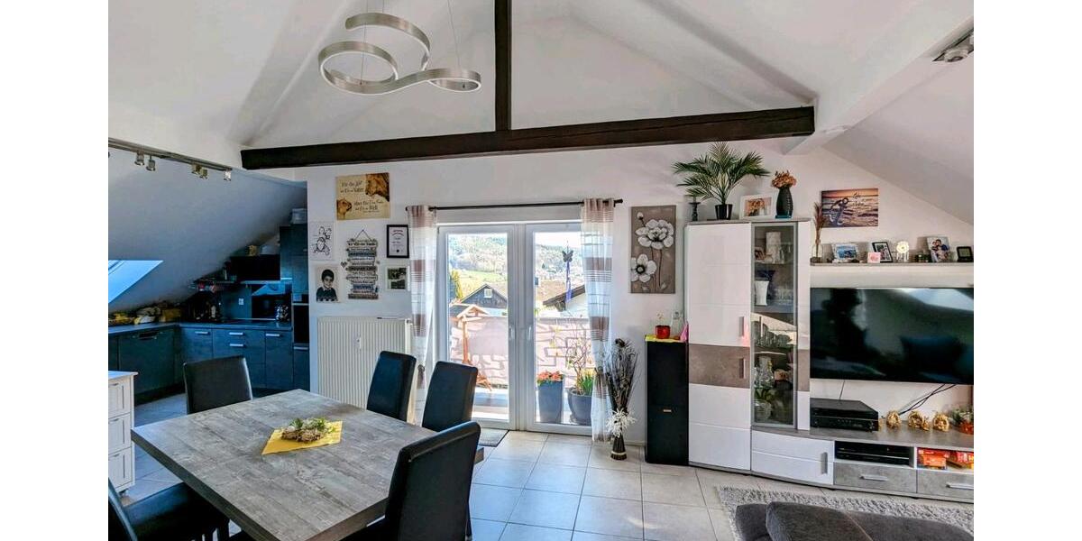 Dachgeschoßwohnung Höchst im Odenwald - 5 Zimmer, 100 m&sup2;, 1.350&euro; | Angebot:26396321