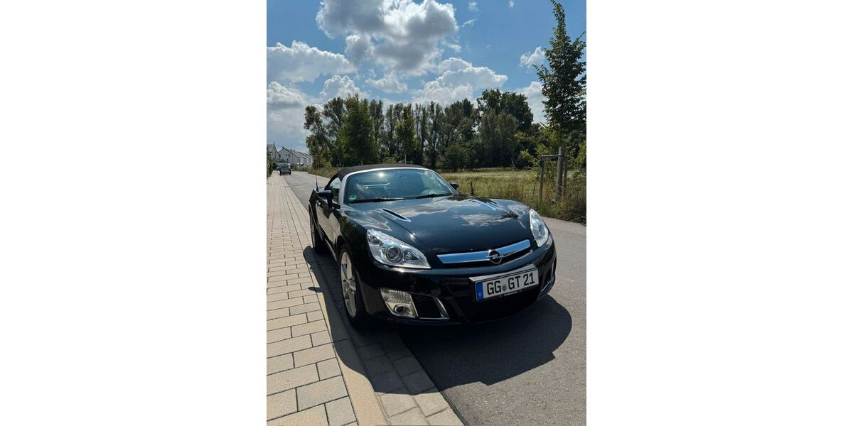 Opel GT 45.000 km 15.900 &euro; Rüsselsheim 65428