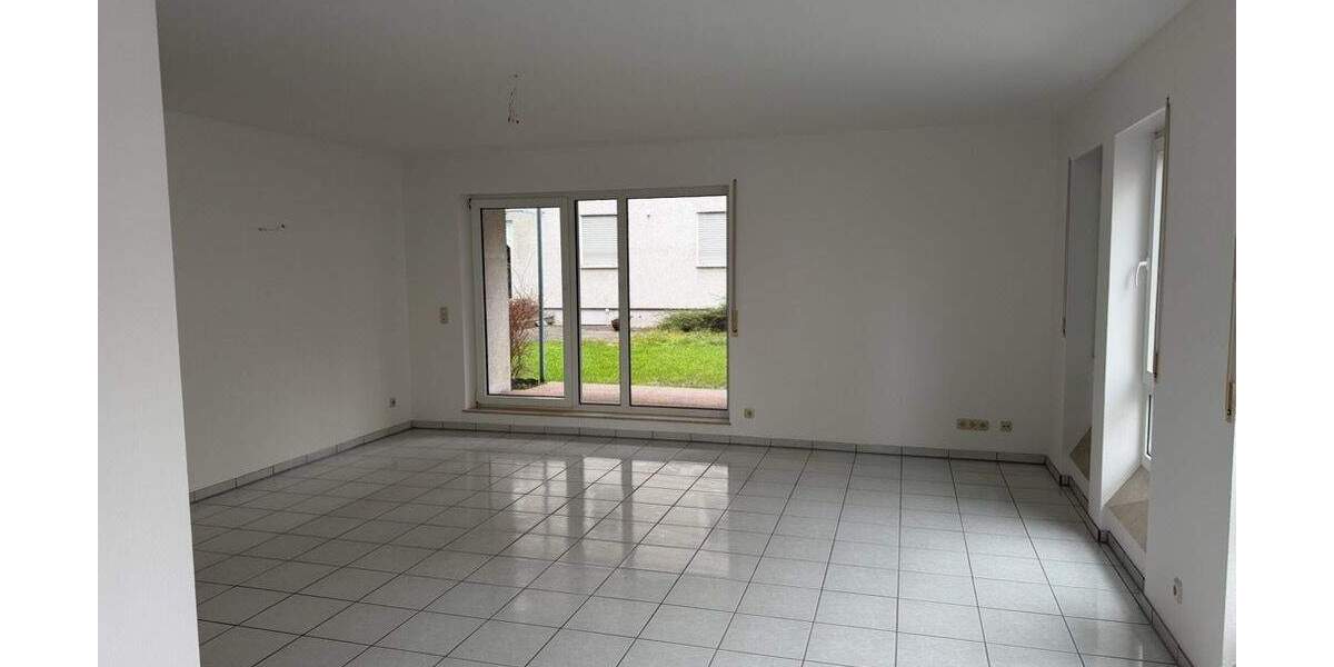 Etagenwohnung Darmstadt Bessungen - 2 Zimmer, 79 m&sup2;, 1.050&euro; | Angebot:24907204