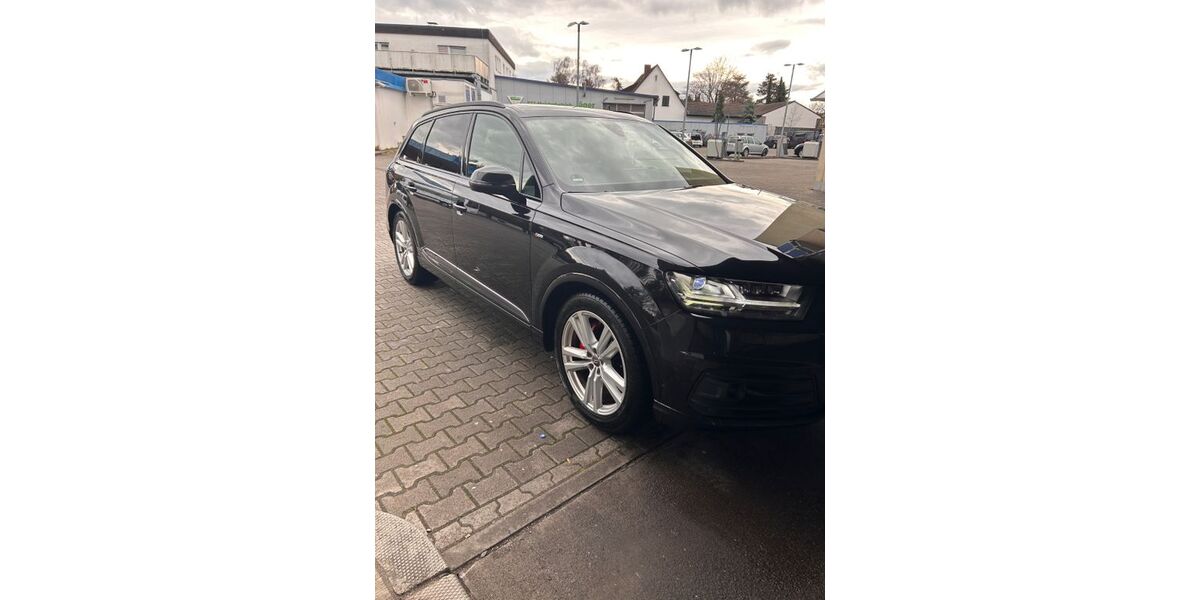 Audi Q7 205.000 km 28.200 &euro; Obertshausen 63179
