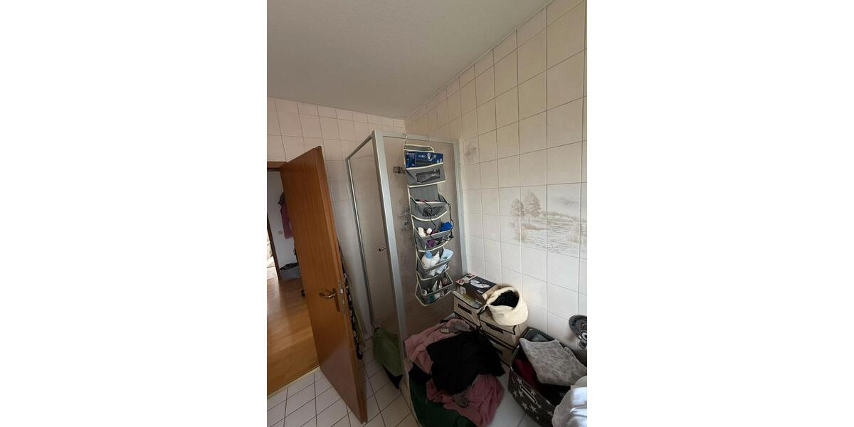 Dachgeschoßwohnung Stockstadt am Rhein - 3 Zimmer, 92 m&sup2;, 1.270&euro; | Angebot:26670903