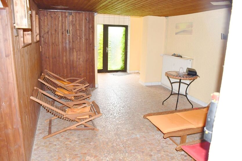 Vielseitig nutzbares Gewerbeanwesen mit großzügigem repräsentativem Wohnhaus zimmer