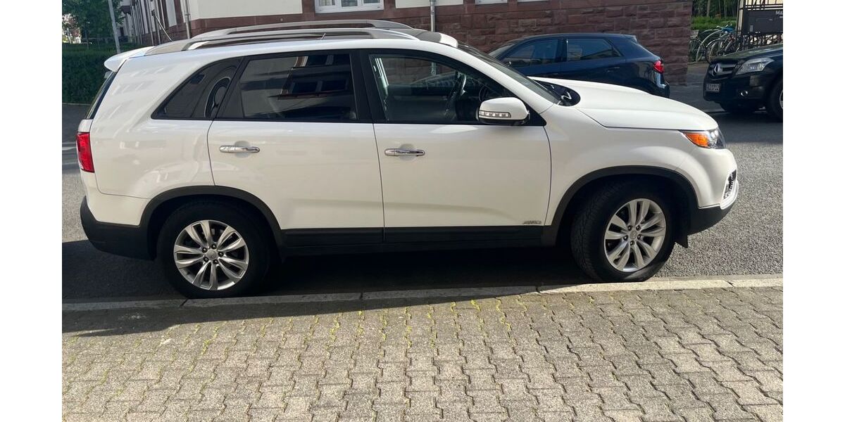 Kia Sorento 185.000 km 6.950 &euro; Frankfurt 60313