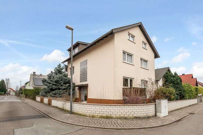 Haus zum Kaufen in Bürstadt 580.000 € 244 m²