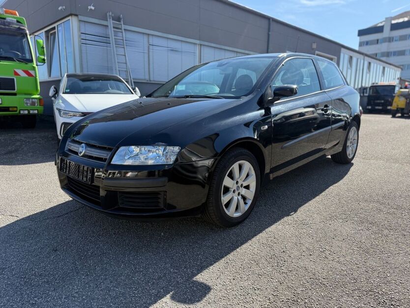 Fiat Stilo 198.000 km 699 € Rüsselsheim 65428