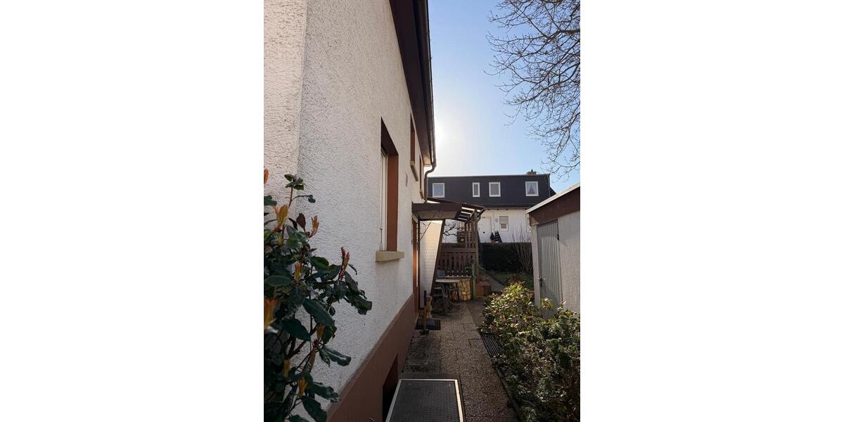Einfamilienhaus Mainz Laubenheim - 8 Zimmer, 190 m&sup2;, 2.150&euro; | Angebot:25971340