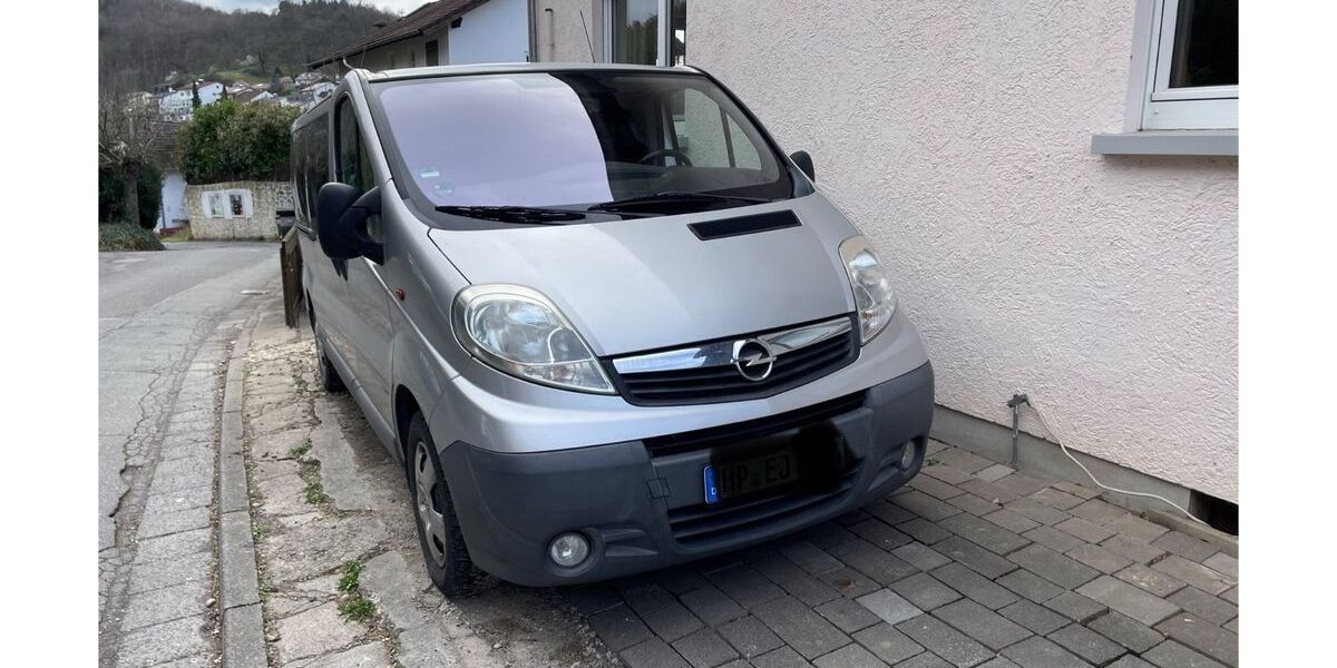 Opel Vivaro 180.000 km 12.500 &euro; Heppenheim 64646