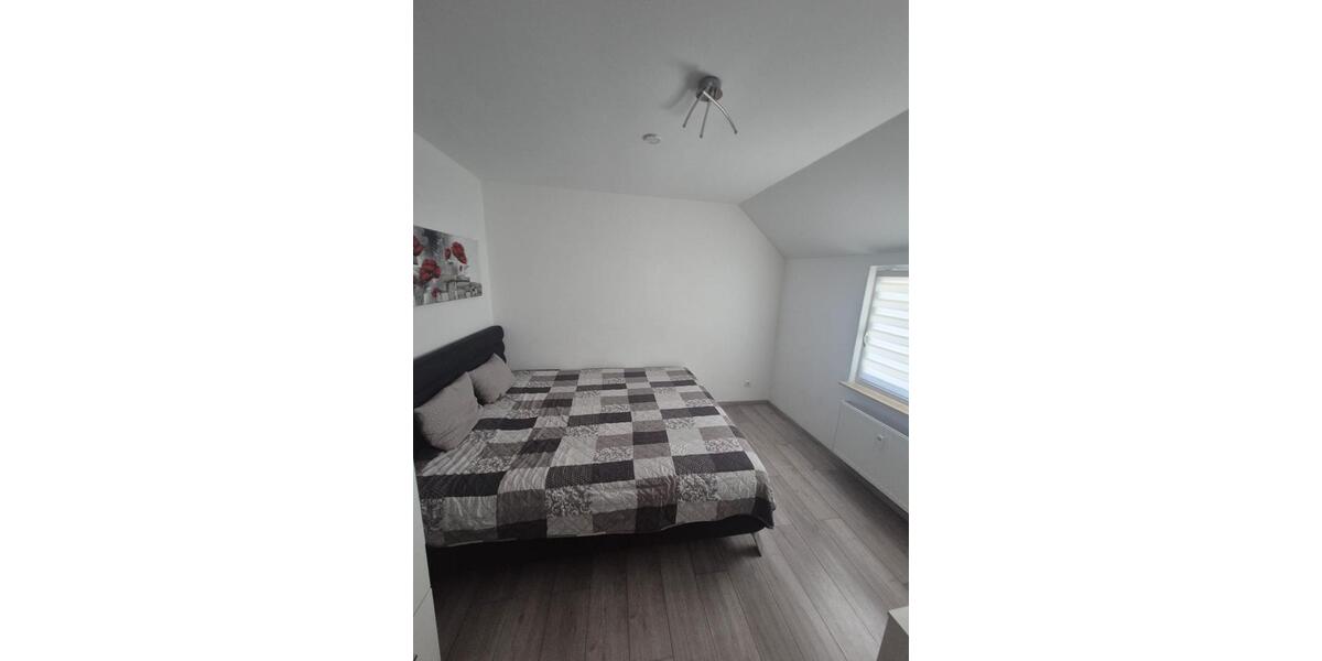 Etagenwohnung Bensheim - 4 Zimmer, 95 m&sup2;, 1.300&euro; | Angebot:26165611
