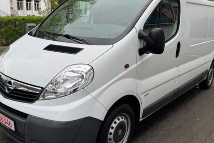 Opel Vivaro 150.000 km 4.799 &euro; Frankfurt 60487