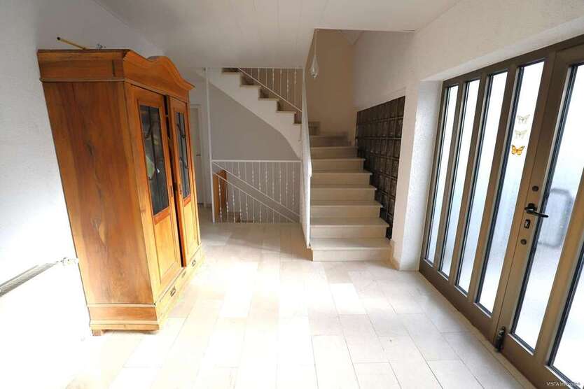Haus zum Mieten in Griesheim 1.750 € 143 m²