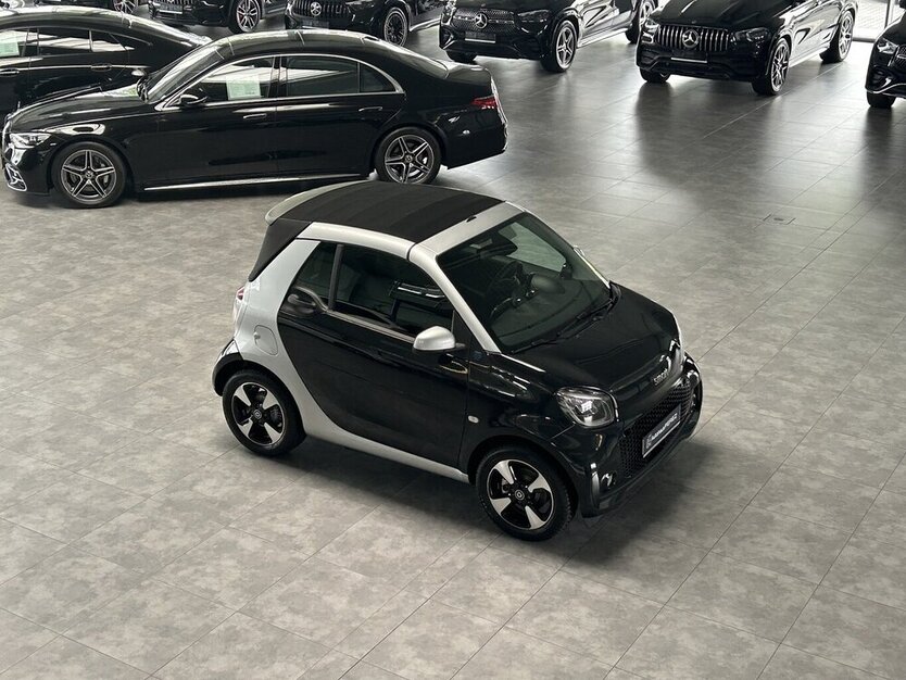 Smart ForTwo EQ CABRIO EXCLUSIVE-22KW-RÜCKFAHRKAMERA 13.660 km 18.199 € Groß-Umstadt 64823