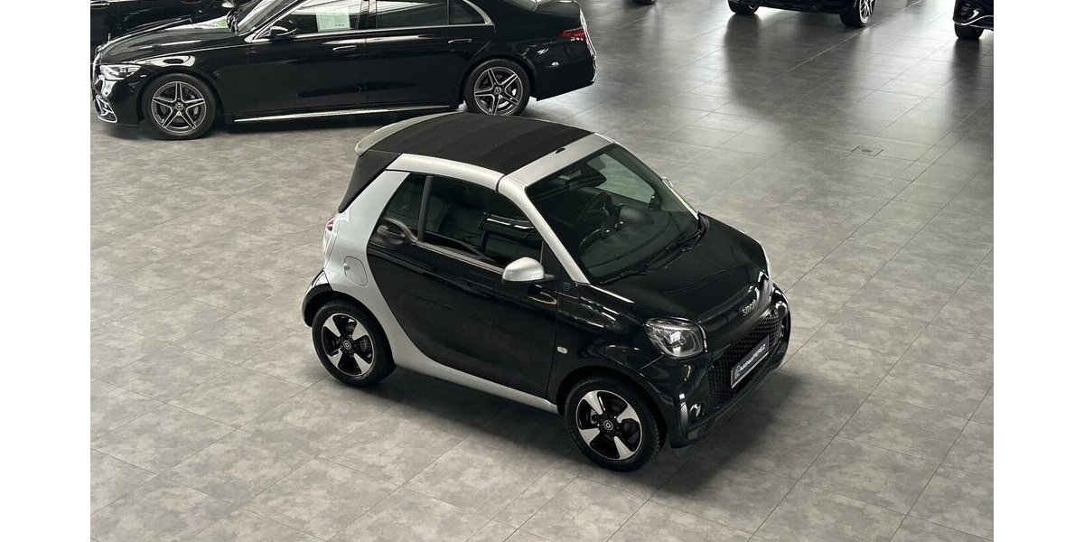 Smart ForTwo EQ CABRIO EXCLUSIVE-22KW-RÜCKFAHRKAMERA! 13.660 km 18.399 &euro; Groß-Umstadt 64823