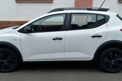 Dacia Sandero 17.000 km 14.600 &euro; Otzberg 64853