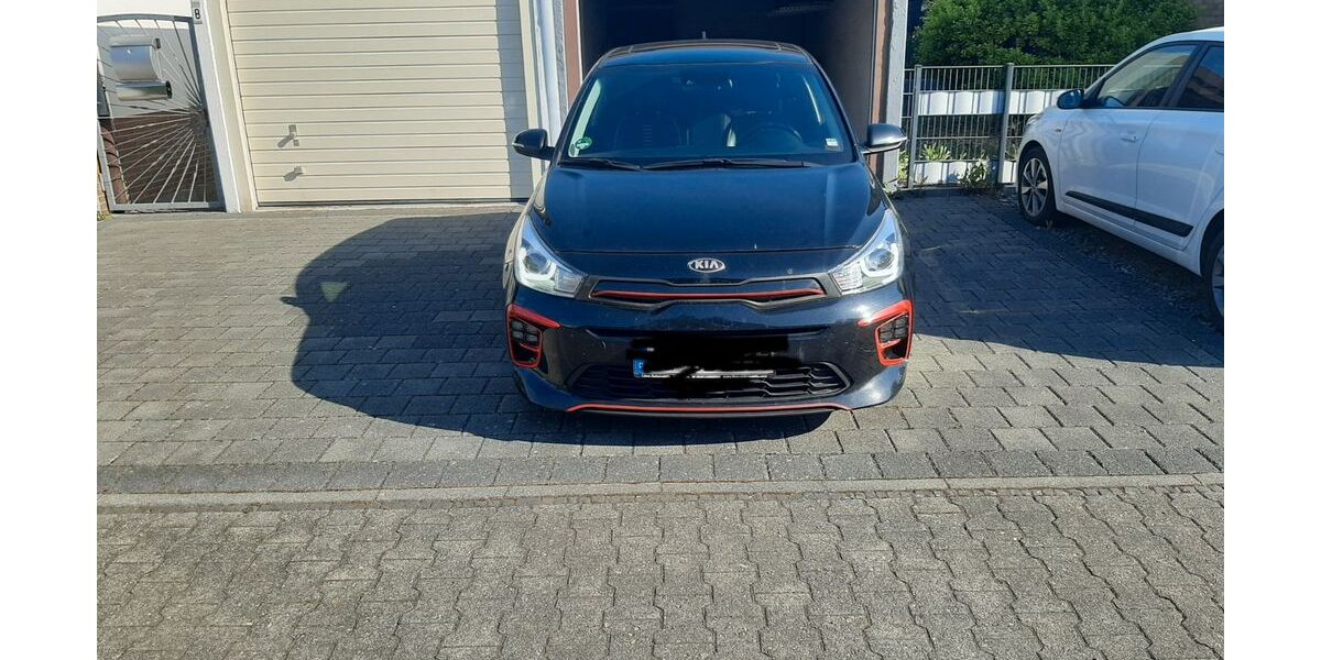 Kia Rio 32.000 km 17.000 &euro; Biebesheim 64584