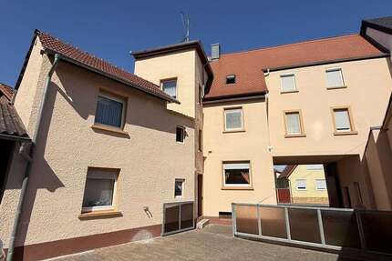 Haus Trebur - 8 Zimmer, 201 m&sup2;, 460.000&euro; | Angebot:26299870