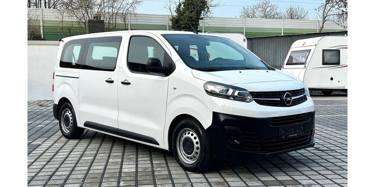 Opel Vivaro 71.000 km 21.490 &euro; Rüsselsheim 65428