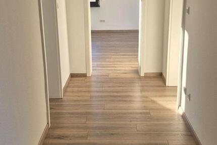 Ruhige 4-Zimmer-Maisonette Whg in 2-Fam. Haus, Dreieich-Sprendlingen, Balkon, Klima 4 zimmer