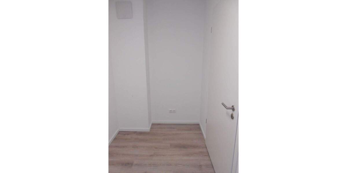 Etagenwohnung Groß-Gerau Gerau - 2 Zimmer, 74 m&sup2;, 850&euro; | Angebot:25071456