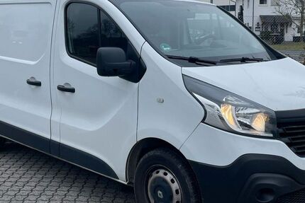 Renault Trafic 122.500 km 13.380 € Langen 63225