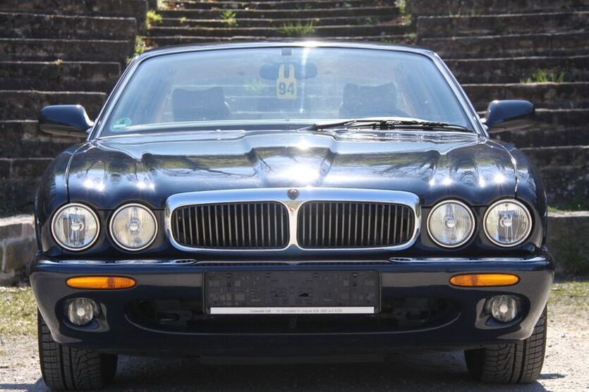XJ