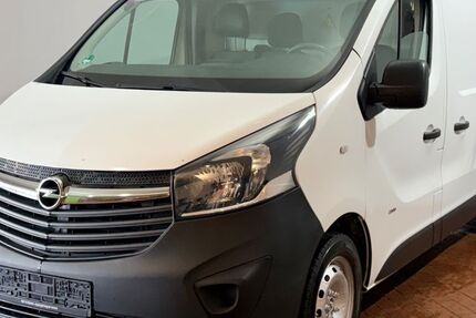 Opel Vivaro 205.000 km 7.890 &euro; Rodgau 63110