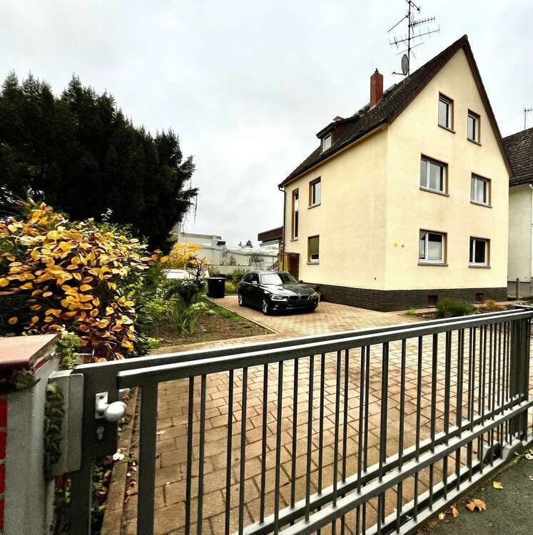 Haus zum Kaufen in Egelsbach 769.000 € 230 m²