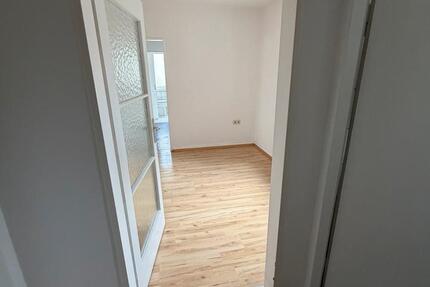Wohnung Darmstadt - 2.5 Zimmer, 60 m&sup2;, 1.000&euro; | Angebot:25479988