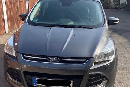 Ford Kuga 113.500 km 11.400 &euro; Frankfurt am Main 60596