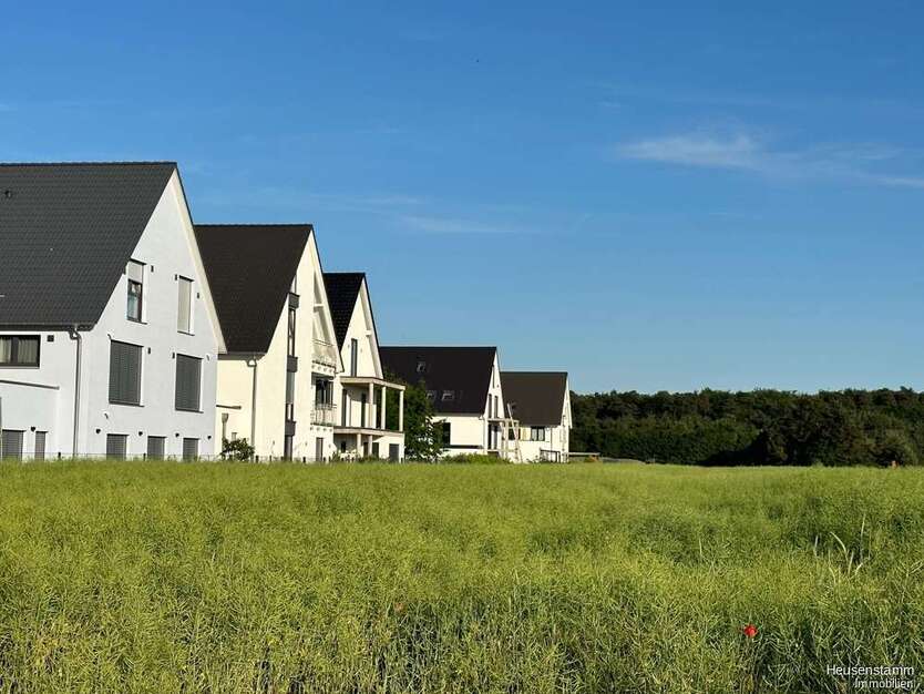Grundstück zu verkaufen in Heusenstamm 398.000 € 708 m²