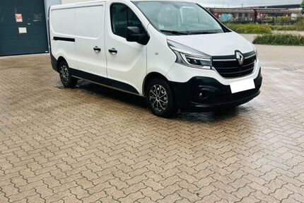 Renault Trafic 220.000 km 8.399 &euro; Fechenheim 60386