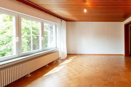 Haus Trebur - 8 Zimmer, 220 m&sup2;, 693.500&euro; | Angebot:24023872