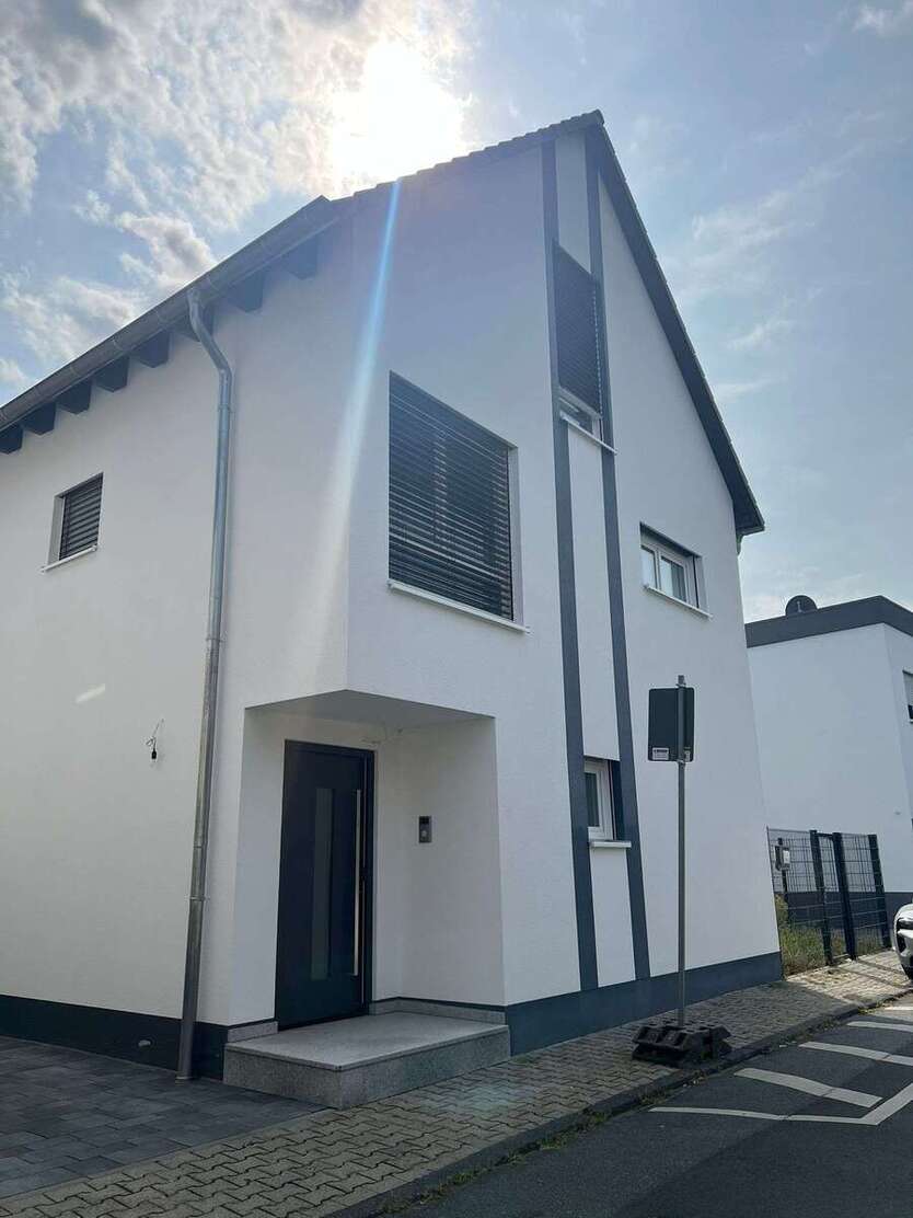 Haus zum Kaufen in Weiterstadt 795.000 € 142 m² 5 zimmer