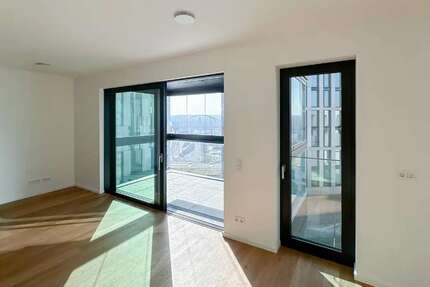 Wohnung Frankfurt am Main Ostend - 2 Zimmer, 51 m&sup2;, 1.520&euro; | Angebot:26920096