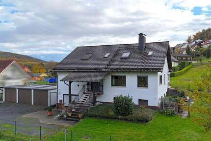 Haus Höchst Mümling-Grumbach - 6 Zimmer, 115 m&sup2;, 423.000&euro; | Angebot:23881301