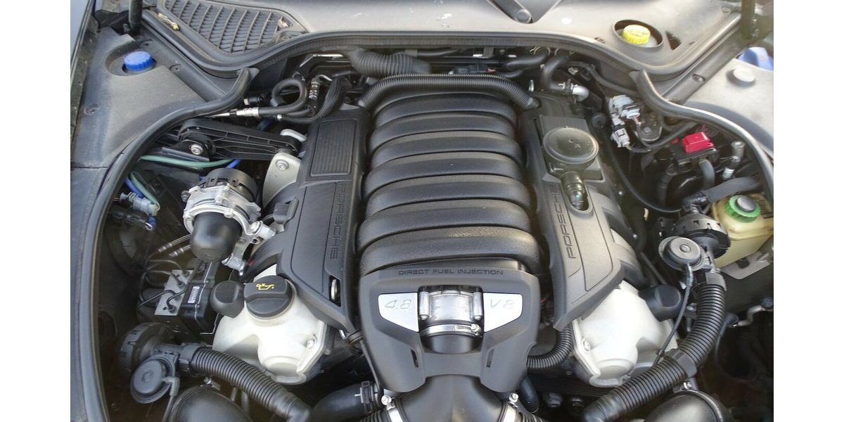 Porsche Panamera 4 GTS Bi-Xenon, Klappe, Luft, PDK, Chrono 184.608 km 27.890 &euro; Rodgau 63110